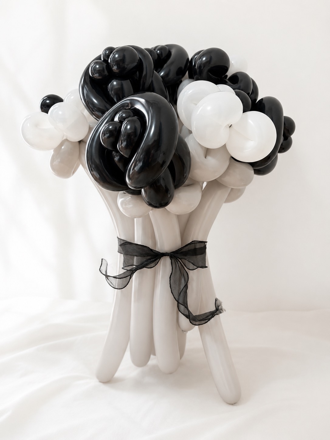 Bouquet(black)のホテル客室バルーン装飾